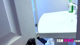 hey, asian stepdaughter vina sky is just too tempting for stepdad! 😳