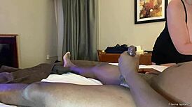 Jenna Jaymes engole fundo e fode pauzão negro em 1080p