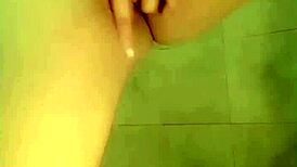 pakistani girl real squirting while fingering