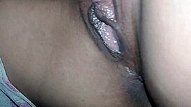 XXX hijastra u pižami tako nevina pušta me da je jebem tako lako