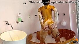 Brazilian amateur masturbates in ofuro during photo shoot