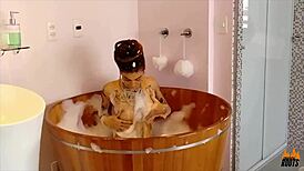 Brazilian amateur masturbates in ofuro during photo shoot