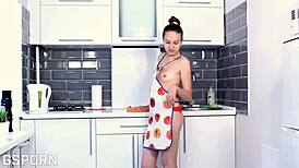 Natural Brunette Girl With Hairy Pussy Masturbating?