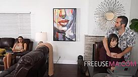 Hey, why won't these workaholic women stop even during hardcore sex?!