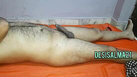 Første gang sex, nabo kneppede min lille 18+ fisse hårdt