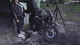 russian brunette oral at abandoned construction site