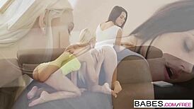 ρε μωρές, η Lola Myluv και Frida Stark μαλακές σαν πνεύμα σε τεράστιο τρίο γυμναστικής 😏