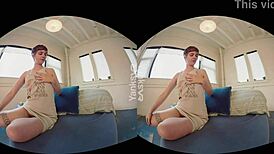 Amateur yanks Mercy West's contracting pussy fiercely