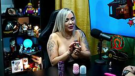 kiara blay shows body during podcast ruan slobbers on hot spanish