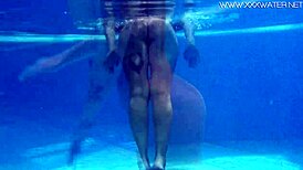 Heidi van Horny pleasuring herself?