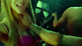 클럽 가서 버스에서 바로 엉덩이 줬어