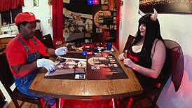 Jane plays magic 7 in lord of the rings cosplay