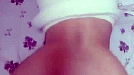 Budak Gay 18+ Membongkok Untuk Riding Bareback