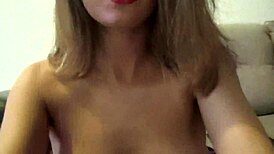 watch camilla moon masturbate her pinky pussy to orgasm