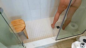 Jackie Ohh's big ass beauty in Vegas shower sex