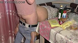 แม่เลี้ยงแก่ทิ้งถักไหมปากแรงและก้น