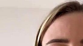 ¡Hombre, la escena completa de Pornovatas con una rubia española caliente de 21 años es una locura! 😍