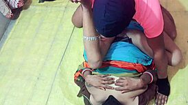 Just saw this sexy saree babe moaning hot during workout casting