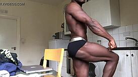 gay black muscle webcam flexing hard for you