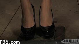 i punished this pretty babe with a facial