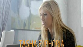 Ever seen a teen babe play with a dildo in a wet pussy solo? Watch now!