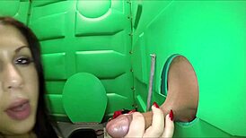 İnşaat Şantiyesinde Porta Gloryhole'da Sakso Çekip Döl Yuttum