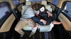 Flau outfit ender i vild creampie sex