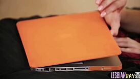 squirting lesbo pussylicked on her back 😍