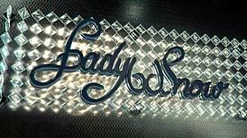 Lady Snow Brasil og Ravena Tequila i deepthroat lesbisk handling etter brudd