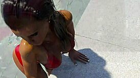 Why are these bikini girls tanning at E3 11 in the past?