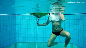 horny teen 18+ strips fast in pool showing tight pussy underwater