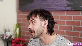 does the psychologist get fucked by her patient?