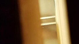 Spying on the hairy pussy shaving