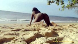 i twerk butt naked in public