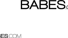 I'm Caprice, masturbatin' at the spa with babes