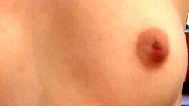 I see that beauty teen vibrating her pussey.