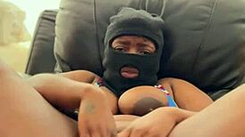 Come Play With My Big Pussy Lips, Daddy