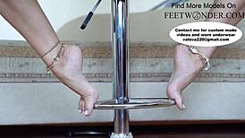 Cute Feet in Toe Rings and Anklets Walking So Sexy!