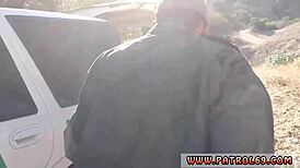 Novinha 18+ agente tira tudo e fode milf loira bem forte!