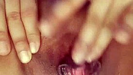 Uncensored Brunette Colombian Pussy Splashing In Homemade Softcore Scene