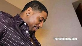 Petite Newbie Nikki Enjoys Performing in Amateur Scenes