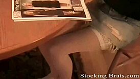 Meidän fanaaminen naisista sukissa ja sukkahousuissa