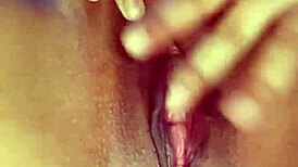 Uncensored Brunette Colombian Pussy Splashing In Homemade Softcore Scene