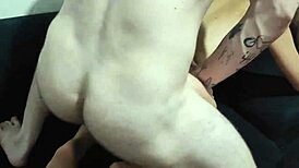 興奮した友達に生ハメダブルアナルで尻を犯される