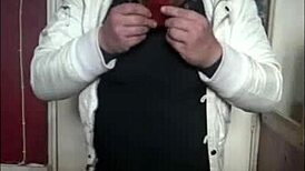 crossdresser ass to mouth