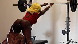 Weightroom fuck 💪