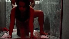 eating pussy in jacuzzi at hotel