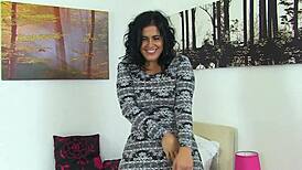 spanish milf montse dildo fucks nyloned cunt?