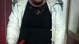 crossdresser ass to mouth