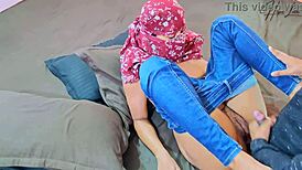 Wow, How Hot Is This Malaysian Girlfriend's Wild Sex?!